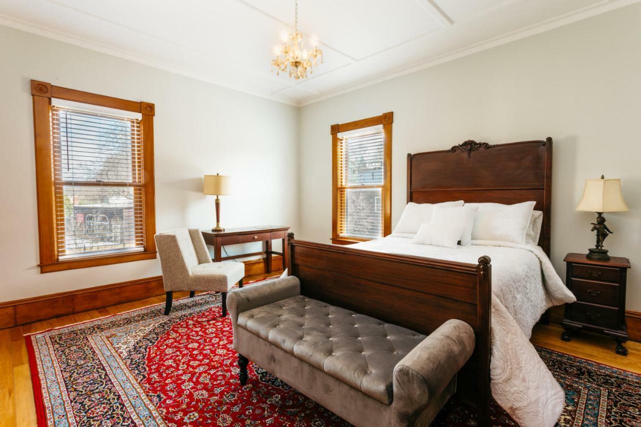 Reynolds House Inn Barre Экстерьер фото